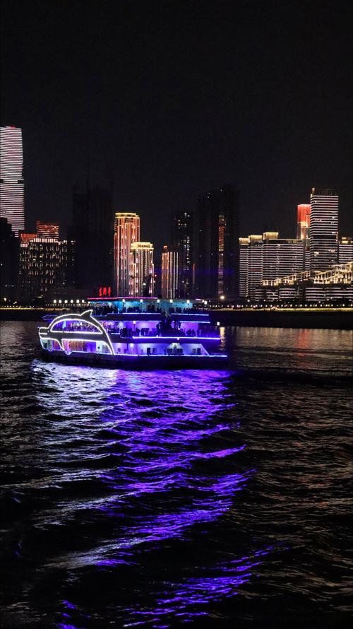 武汉夜生活除了江滩灯光秀还能去哪？本地人私藏的深夜好去处盘点